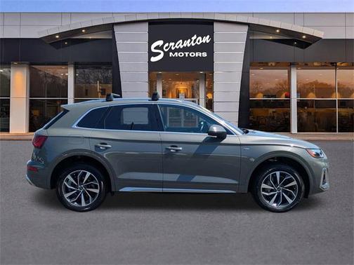 2024 Audi Q5 45 S line Premium Plus