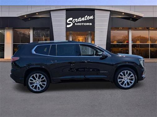 2025 GMC Acadia Denali