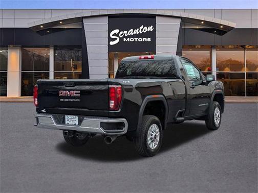 2025 GMC Sierra 2500 Base