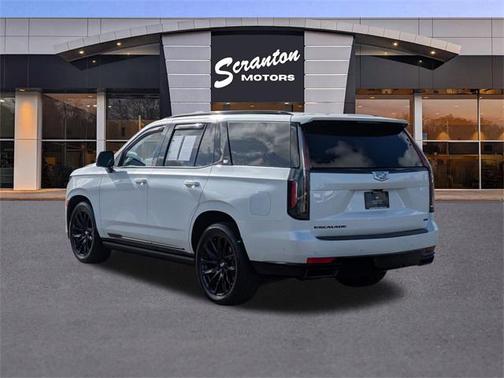 2024 Cadillac Escalade Sport