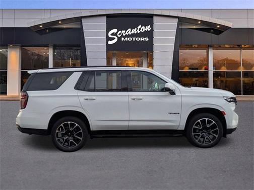 2022 Chevrolet Tahoe 4WD RST