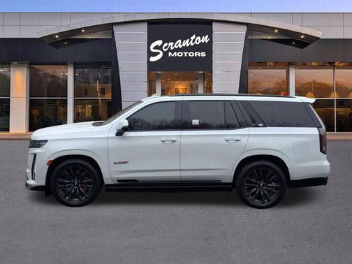 Crystal White Tricoat 2024 Cadillac Escalade V-Series