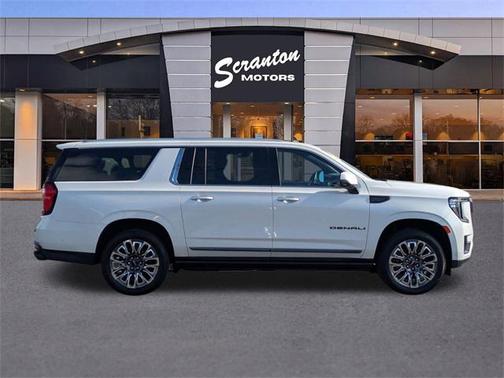 2023 GMC Yukon XL Denali Ultimate