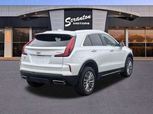 2024 Cadillac XT4 Premium Luxury
