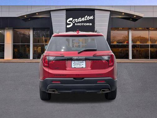 Volcanic Red Tintcoat 2023 GMC Acadia AWD SLT