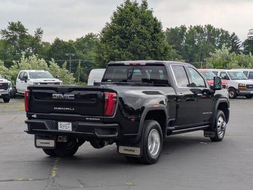 Onyx Black 2024 GMC Sierra 3500 Denali