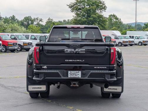 Onyx Black 2024 GMC Sierra 3500 Denali