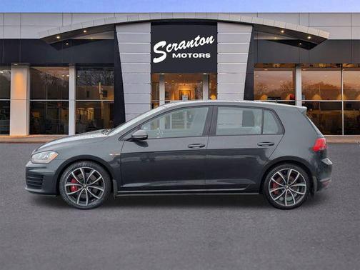 2016 Volkswagen Golf GTI 2.0T SE 4-Door