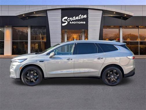2023 Buick Enclave Essence AWD