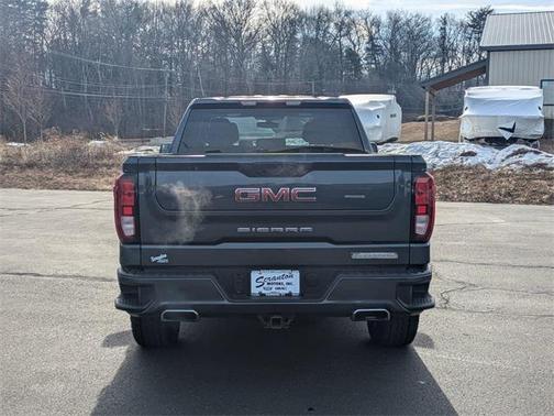 2022 GMC Sierra 1500 Elevation