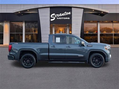 2022 GMC Sierra 1500 Elevation