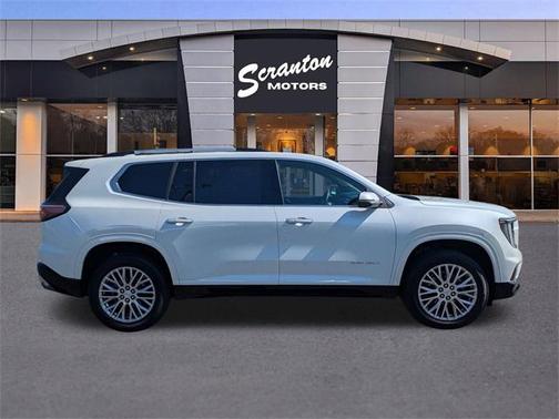 2024 GMC Acadia Denali