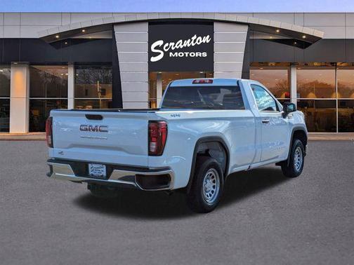 2025 GMC Sierra 1500 Pro