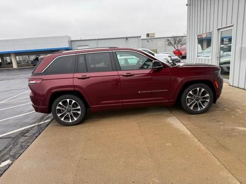 2022 Jeep Grand Cherokee 4xe Overland