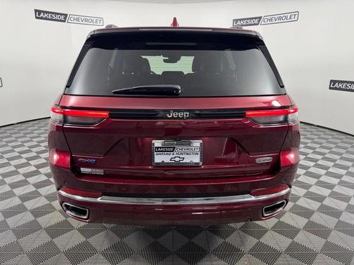 2022 Jeep Grand Cherokee 4xe Overland