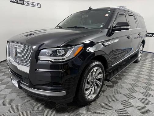 2022 Lincoln Navigator L Reserve