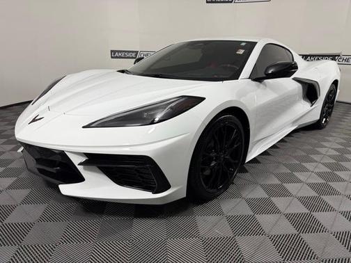 2025 Chevrolet Corvette Stingray w/2LT