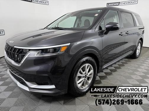 2022 Kia Carnival LX