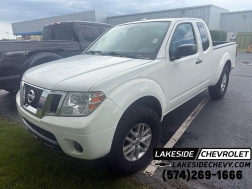 Glacier White 2015 Nissan Frontier Pro-4X