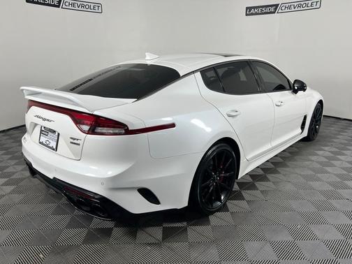 2022 Kia Stinger GT2