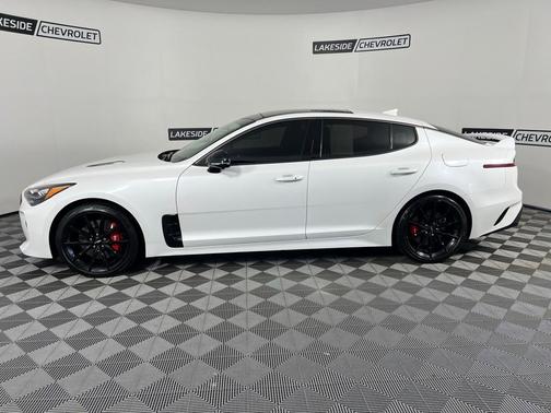 2022 Kia Stinger GT2