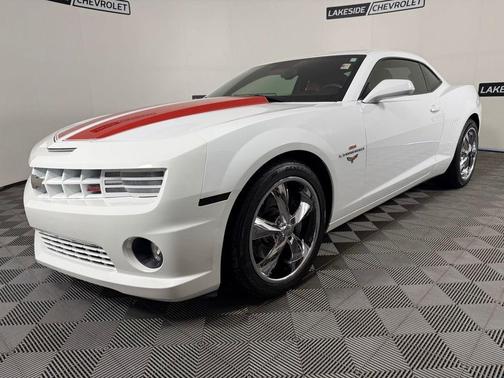 Summit White 2010 Chevrolet Camaro 2SS