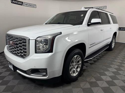 Summit White 2019 GMC Yukon XL SLT