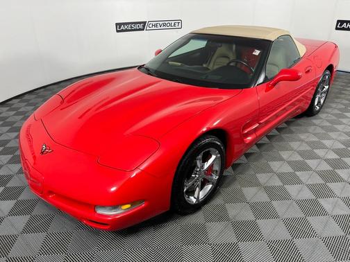2004 Chevrolet Corvette Base