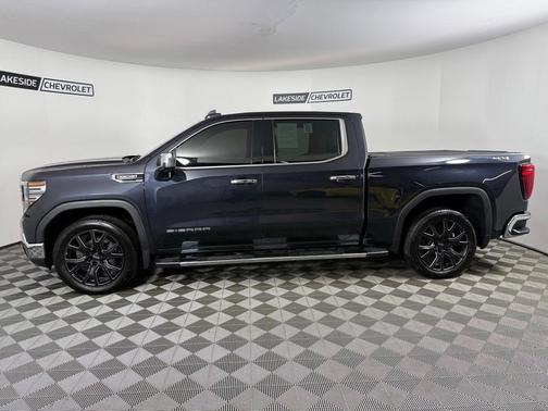 2022 GMC Sierra 1500 SLT
