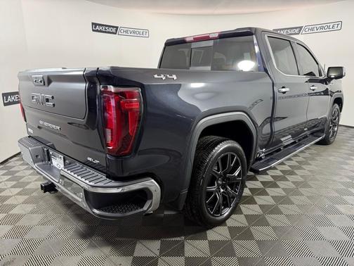 2022 GMC Sierra 1500 SLT
