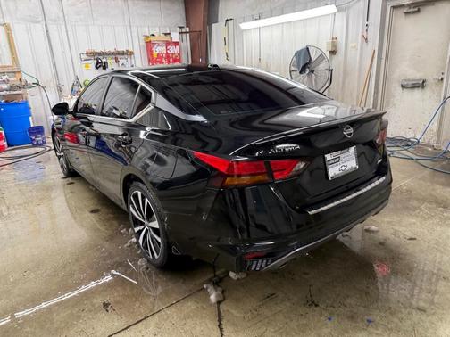 2020 Nissan Altima 2.5 SR