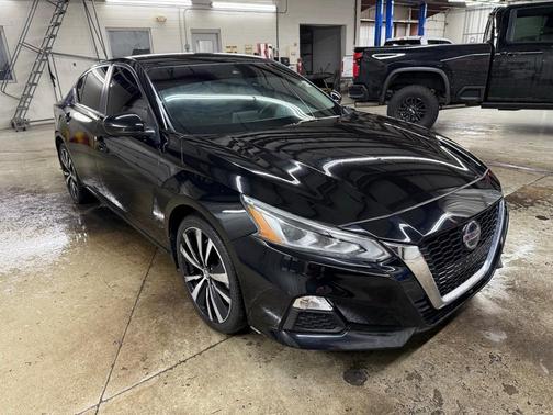 2020 Nissan Altima 2.5 SR