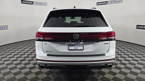 2024 Volkswagen Atlas 2.0T Peak Edition SE w/Technology