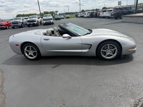 Ricochet Silver Metallic 2004 Chevrolet Corvette Base