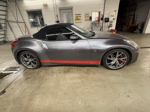 2014 Nissan 370Z Touring