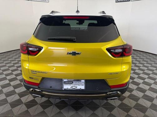 Nitro Yellow 2024 Chevrolet Trailblazer ACTIV