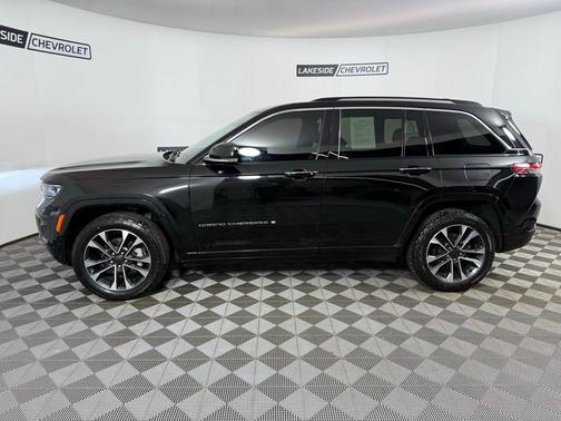 2022 Jeep Grand Cherokee Overland