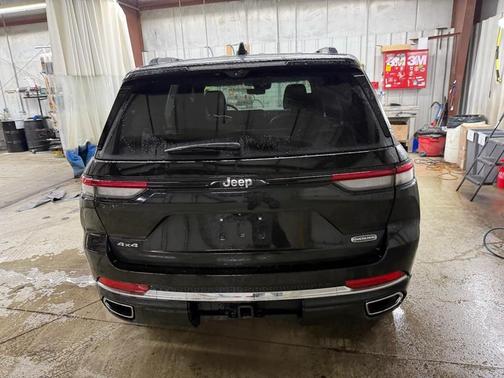 2022 Jeep Grand Cherokee Overland