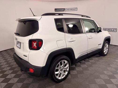 Alpine White 2015 Jeep Renegade Latitude
