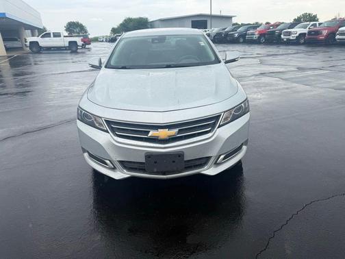 Silver Ice Metallic 2017 Chevrolet Impala 1LT