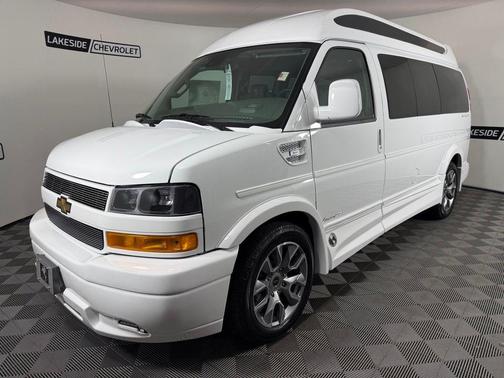 Summit White 2026 Chevrolet Express 2500 Work Van