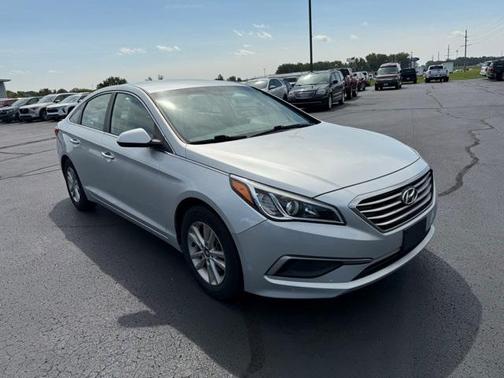 2016 Hyundai SONATA SE