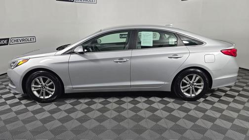 2016 Hyundai SONATA SE
