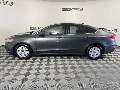 2019 Ford Fusion S