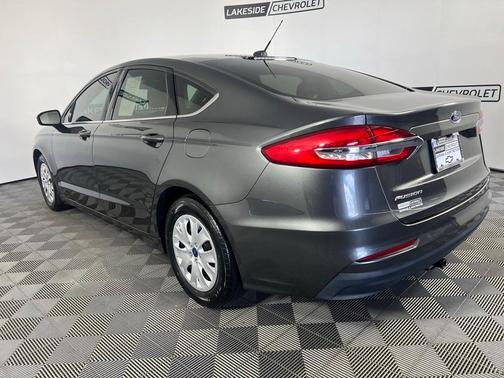 2019 Ford Fusion S