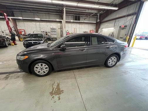 2019 Ford Fusion S