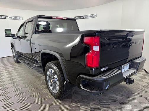 Black 2021 Chevrolet Silverado 2500 Custom