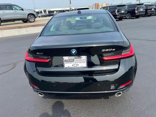 2024 BMW 330e xDrive