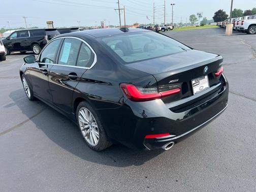 2024 BMW 330e xDrive
