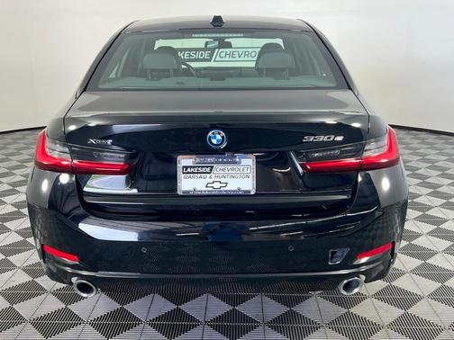 2024 BMW 330e xDrive